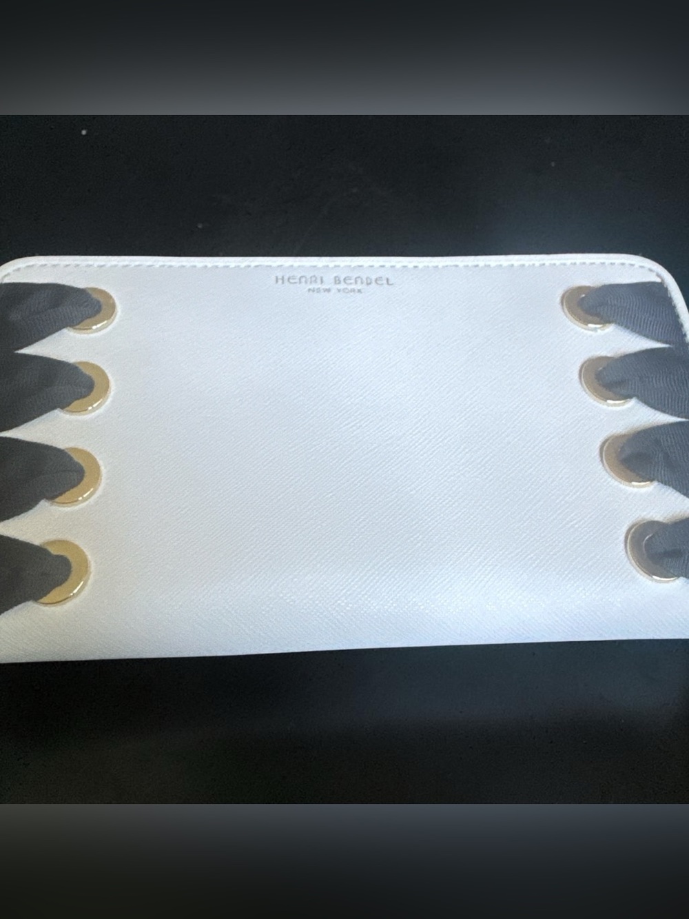 Henri Bendel Continental Wallet w/dust bag  - EUC